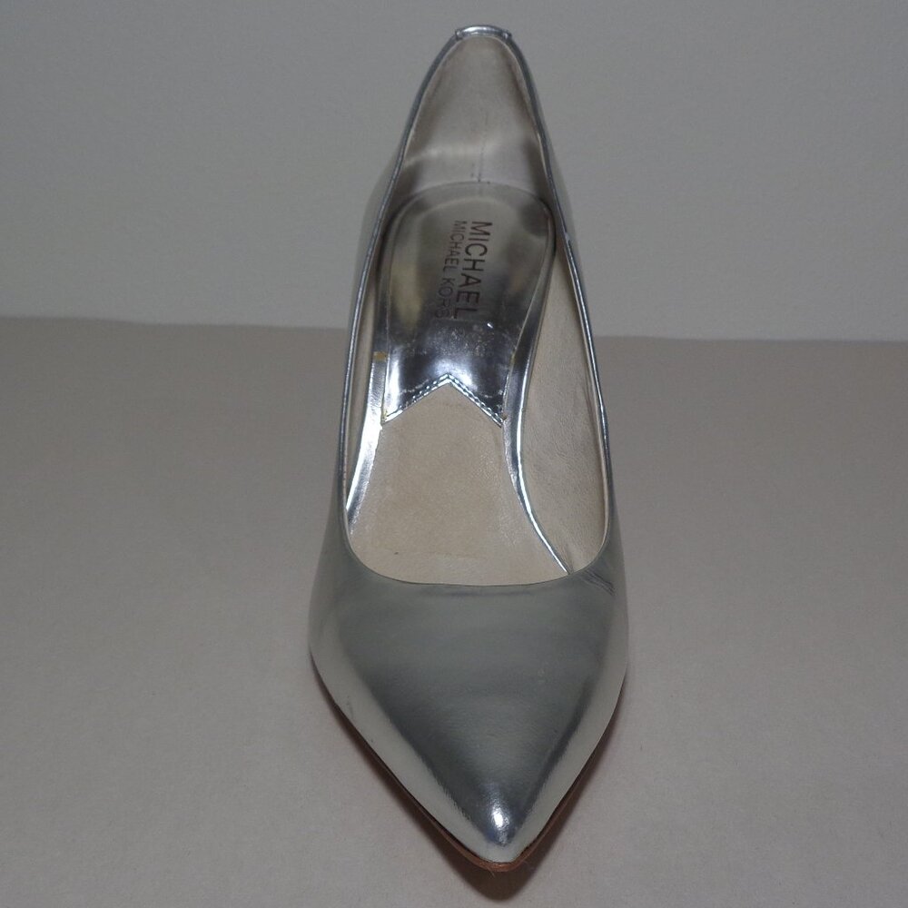 Michael Kors Size 7 M / ELISA PUMP / Silver / Leather / Heels New Women's Shoes - Picture 6 of 16